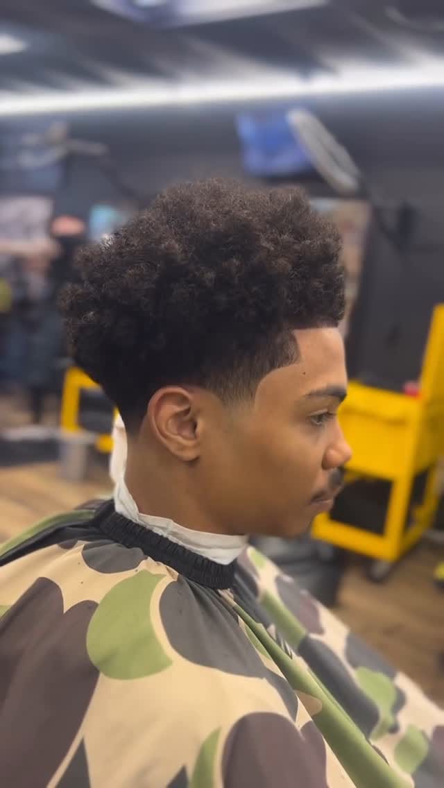 Post 8 by Bristol Connecticut Barbershop on Instagram (video)
