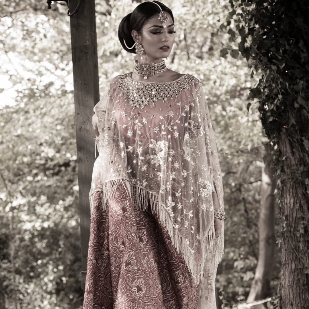 Post 4 by Rouge Makeup | By Kiran Mann on Instagram (image)