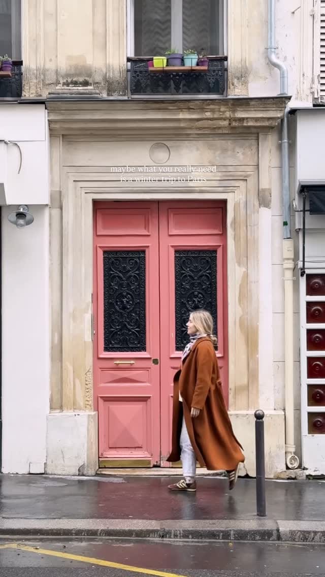 Post 2 by London is Pink 💗 Jules | Photographer on Instagram (video)