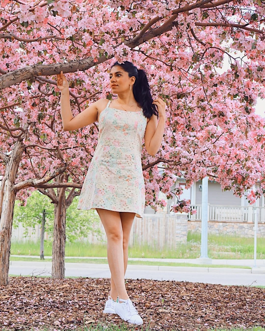 Post 7 by Divya| Canada Fashion Blogger on Instagram (image)