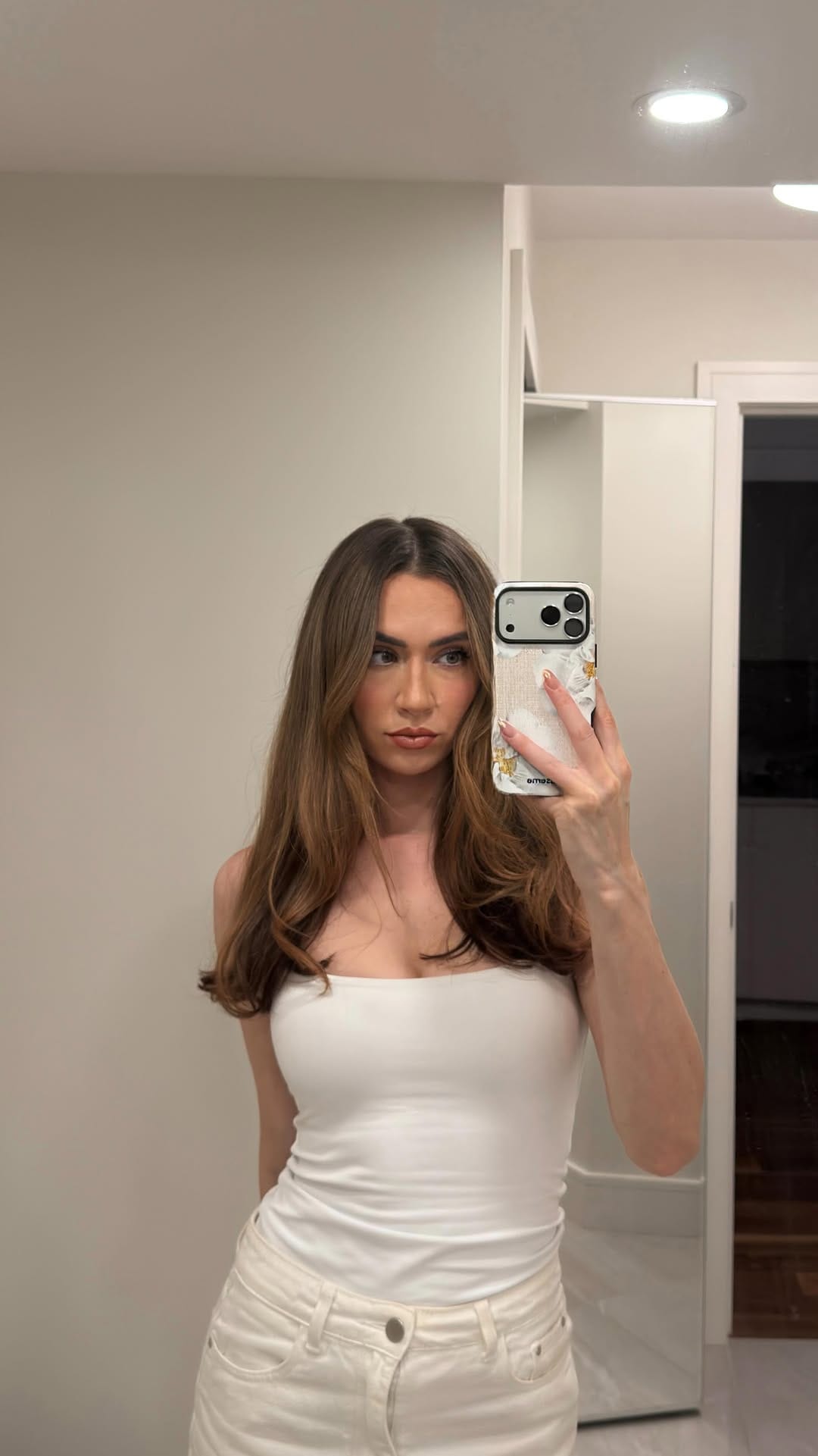 Post 8 by Jessica Luxe on Instagram (video)
