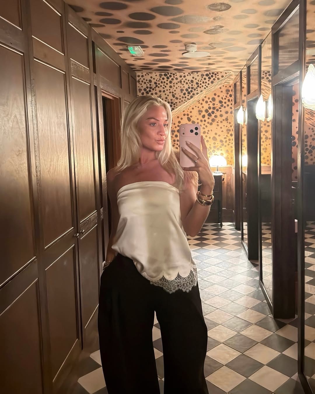 Post 6 by EMILY on Instagram (carousel)