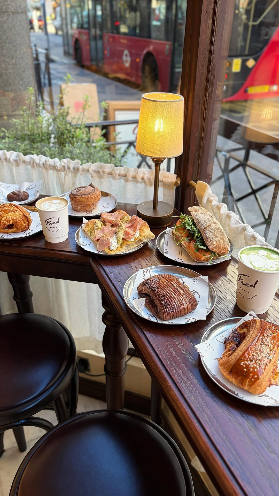 Post 2 by kat | pastel curator • london on Instagram (video)