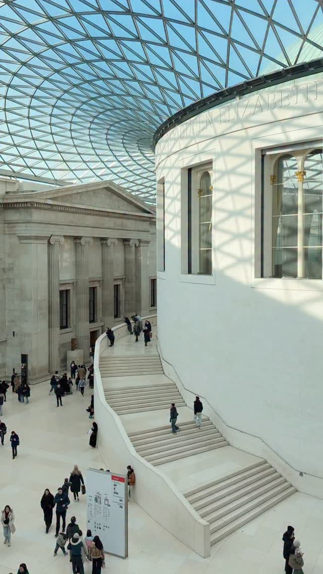 Post 1 by kat | pastel curator • london on Instagram (video)