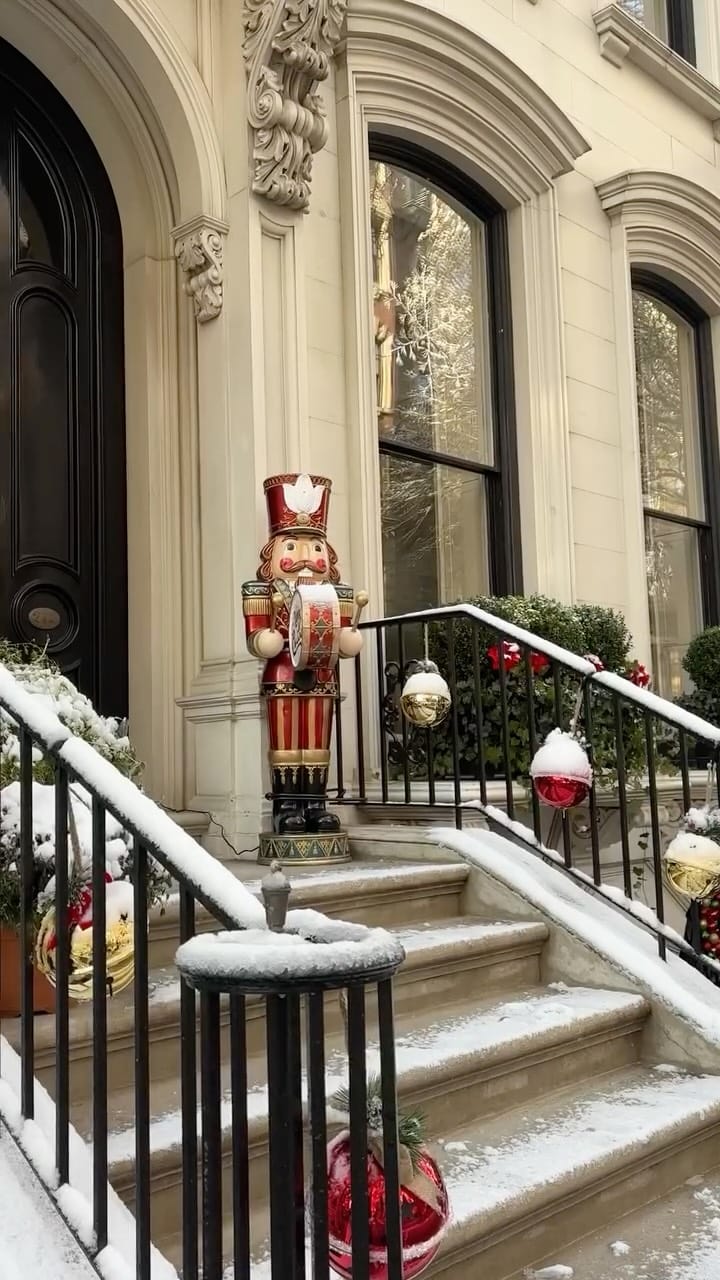 Post 5 by Jessica M on Instagram (video)