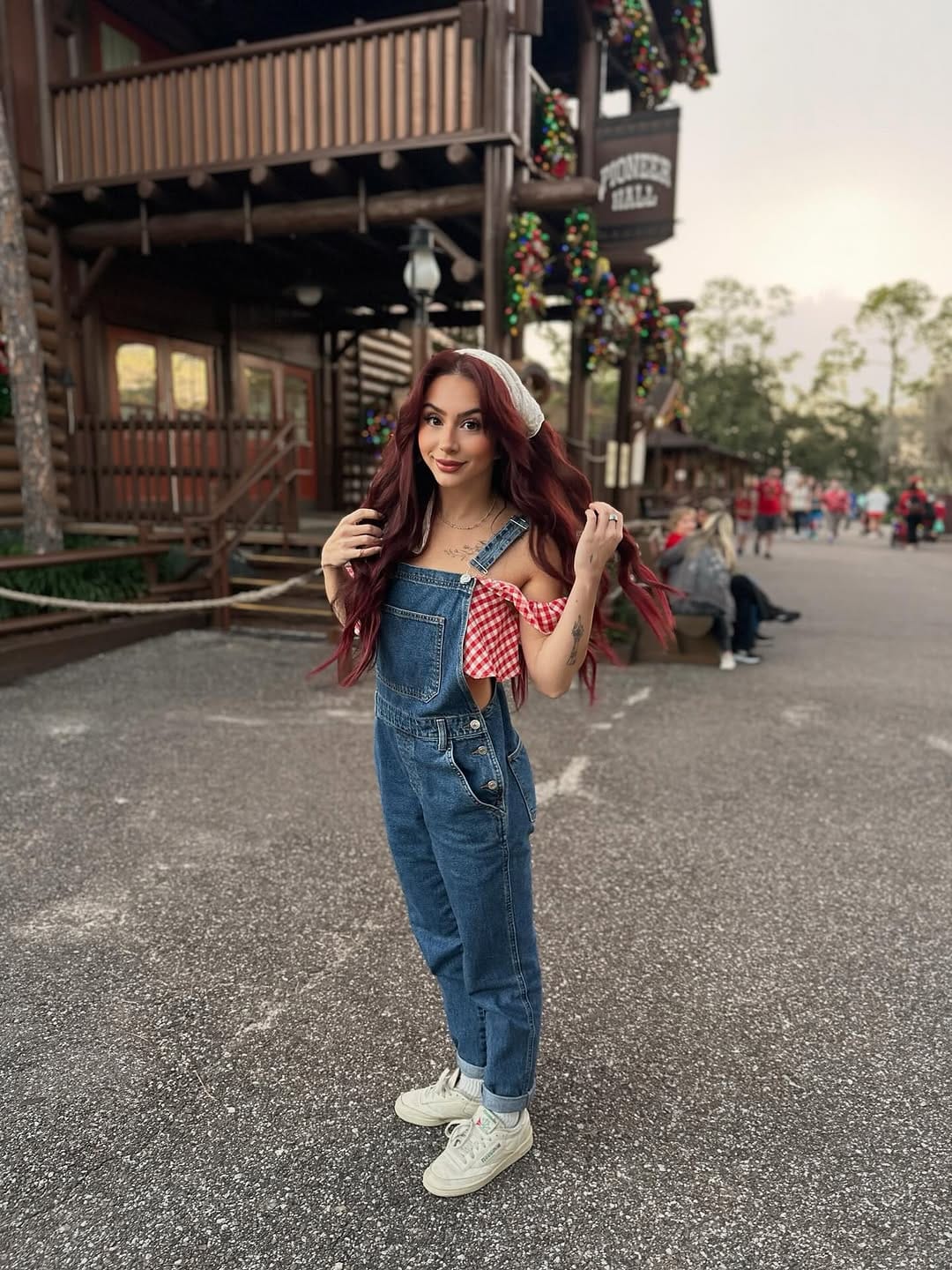 Post 8 by Alessa Dufresne on Instagram (carousel)