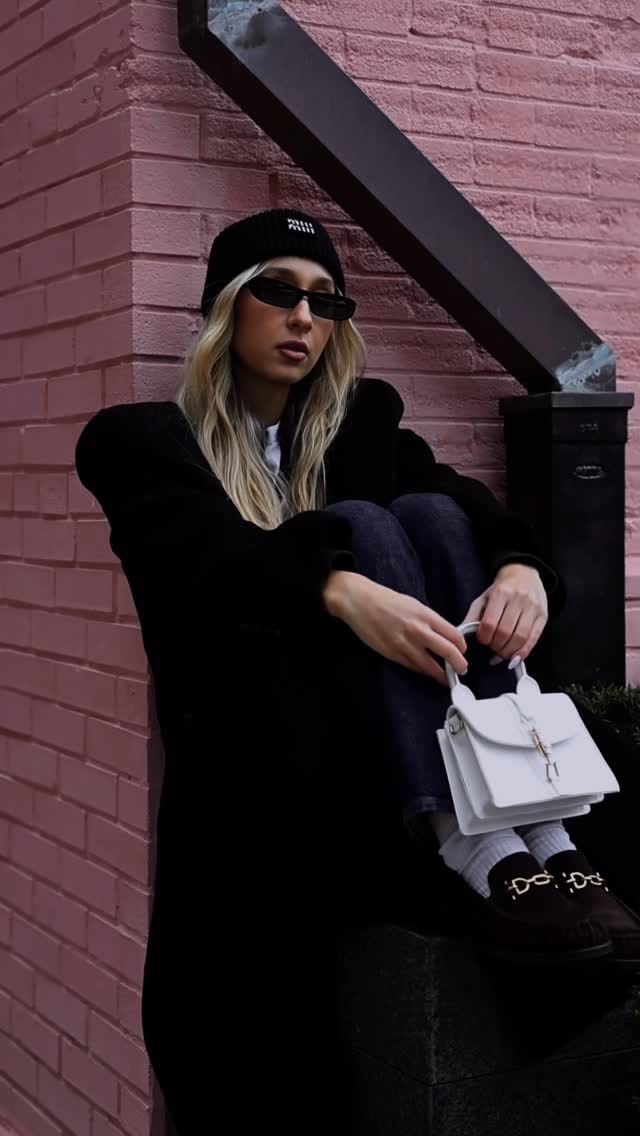 Post 8 by Kinga Nowakowska on Instagram (video)