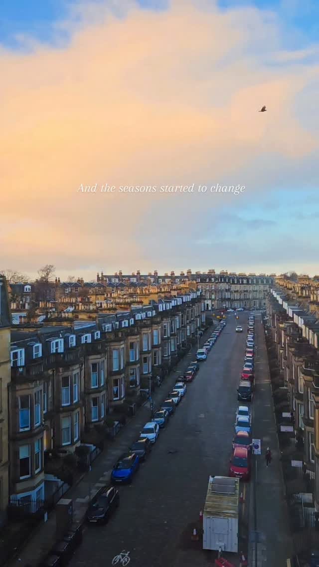 Post 5 by Abs & Jess on Instagram (video)