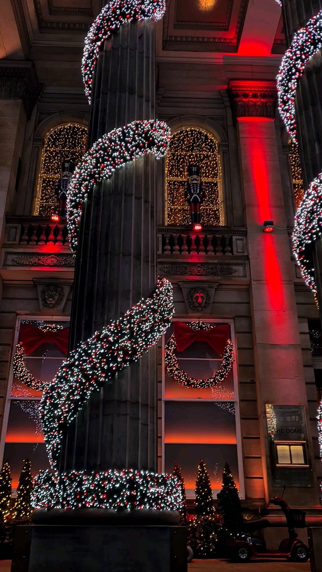 Post 10 by Abs & Jess on Instagram (video)