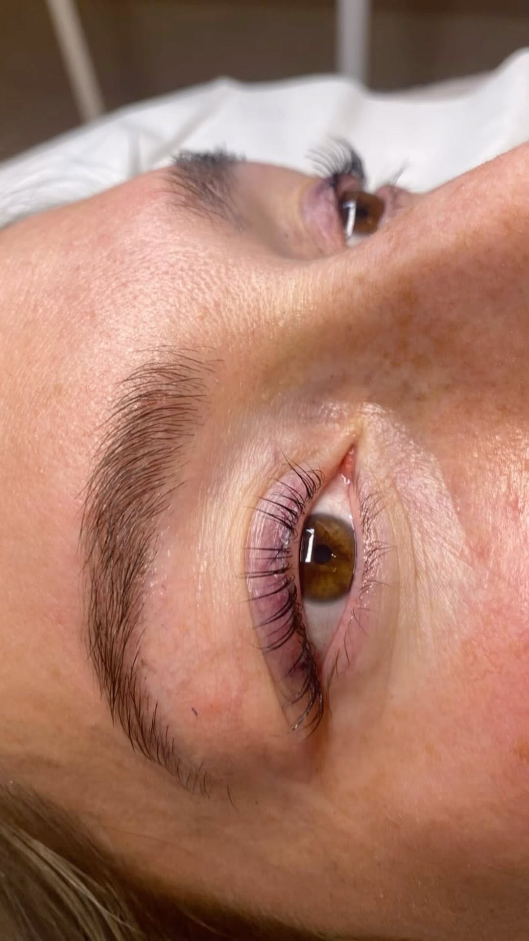 Post 5 by Priyanka Bhanot_makeovers on Instagram (video)