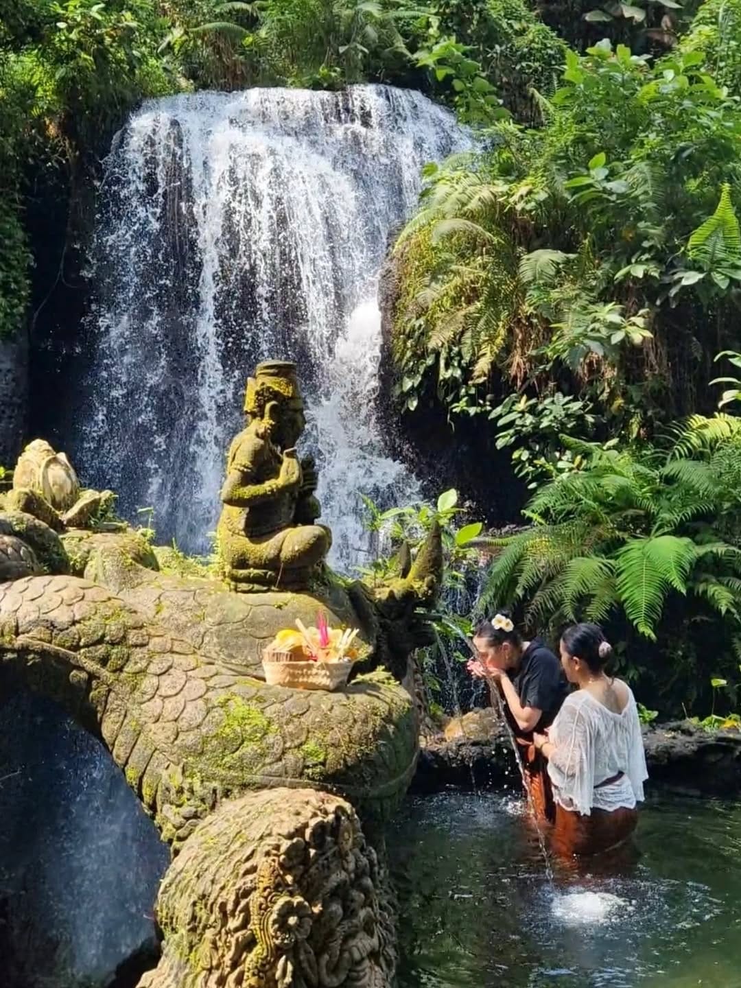 Post 2 by MelBTravel l Blogger on Instagram (carousel)
