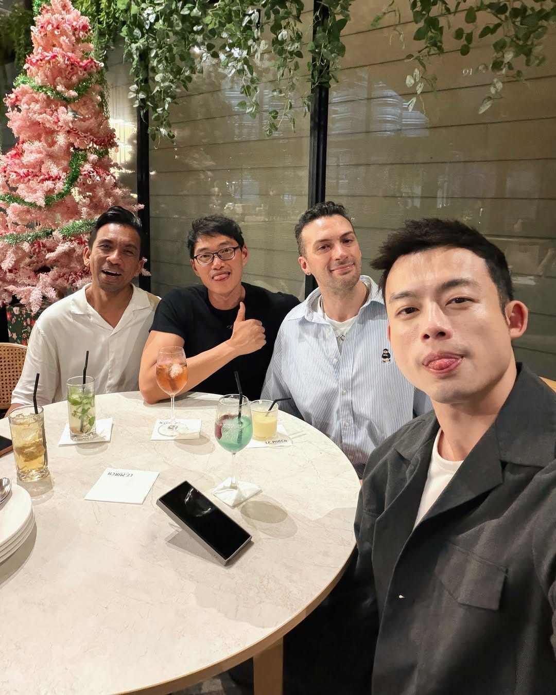 Post 6 by DAVIDE🏳️‍🌈🇮🇹🇬🇧 ~ Gay Traveler & K-pop Lover on Instagram (carousel)