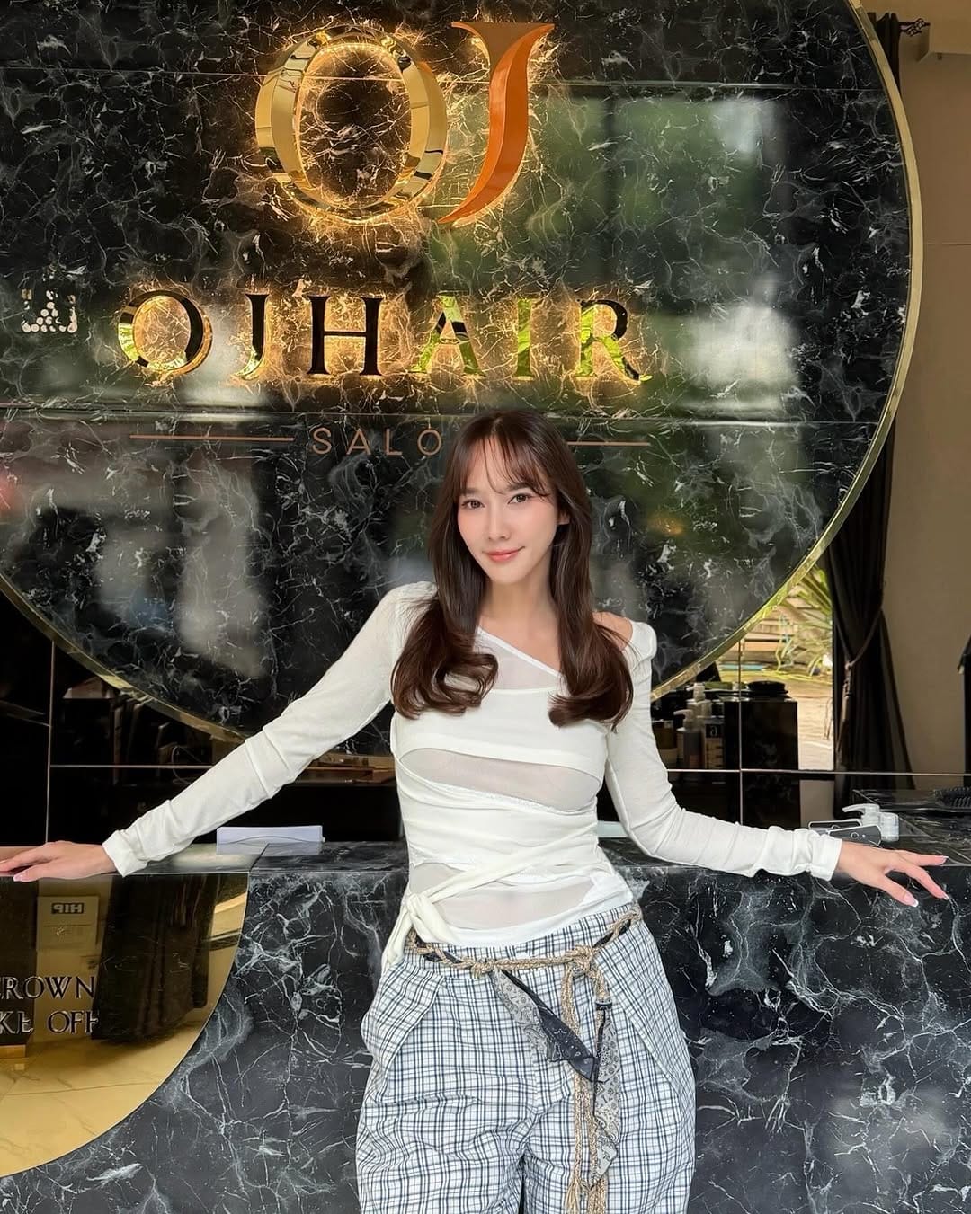 Post 8 by 🌱Organic & Healthy Hair Salon🌿 on Instagram (carousel)