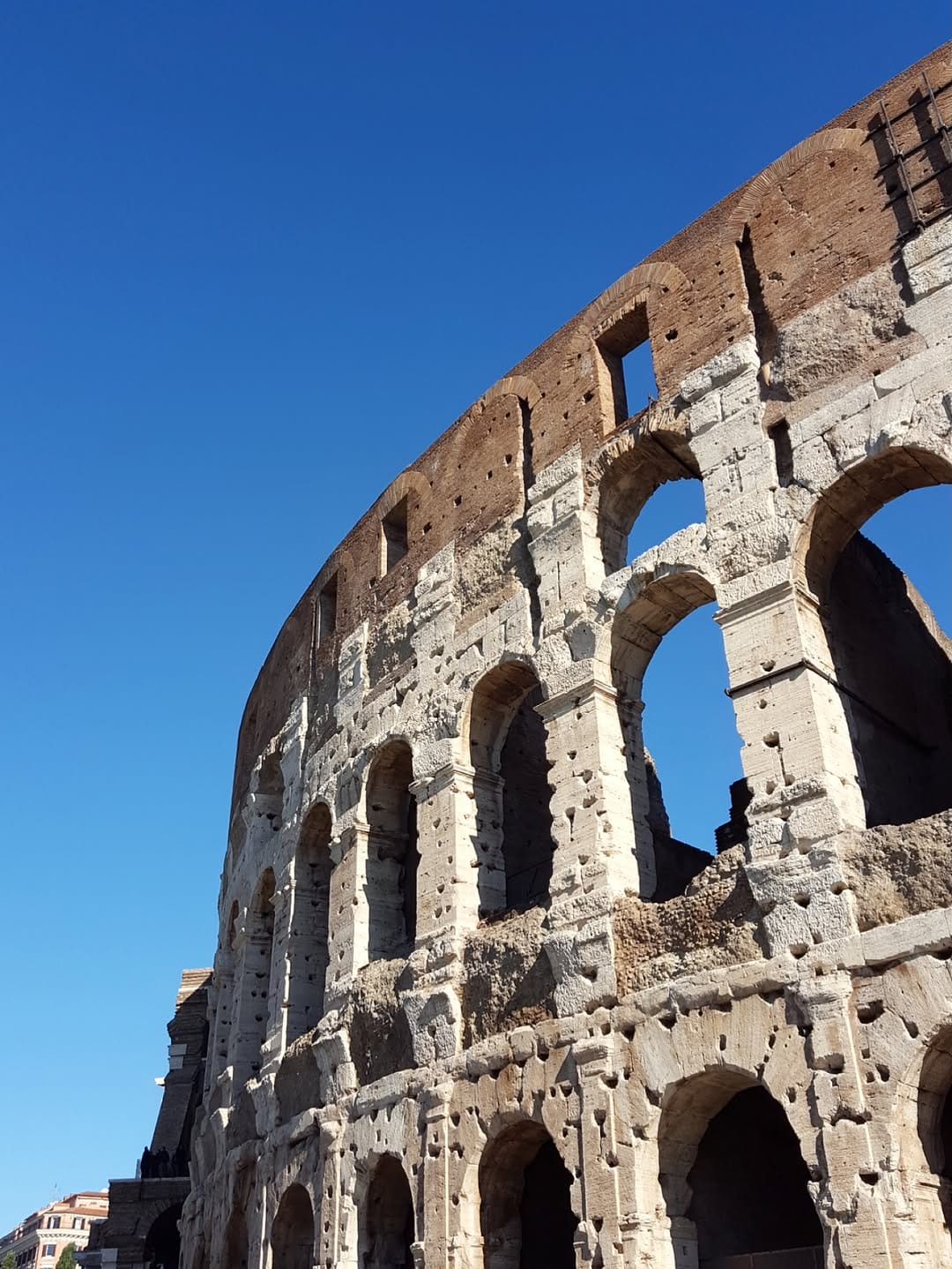 Post 4 by Hayley // Travel Blogger on Instagram (image)