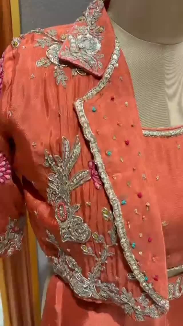 Post 8 by Anumah Studio on Instagram (video)