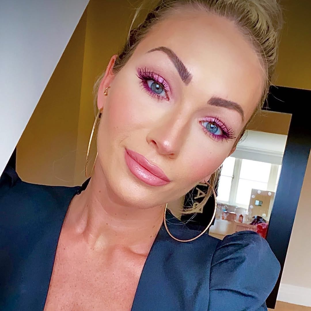 Post 9 by Daisy shelvey on Instagram (image)