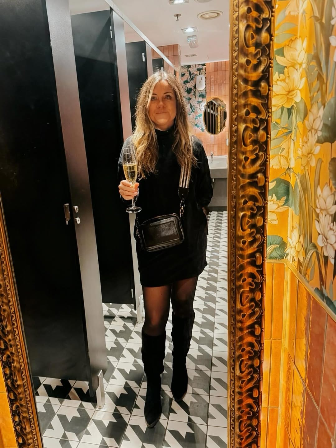 Post 2 by Sonia Constant on Instagram (carousel)