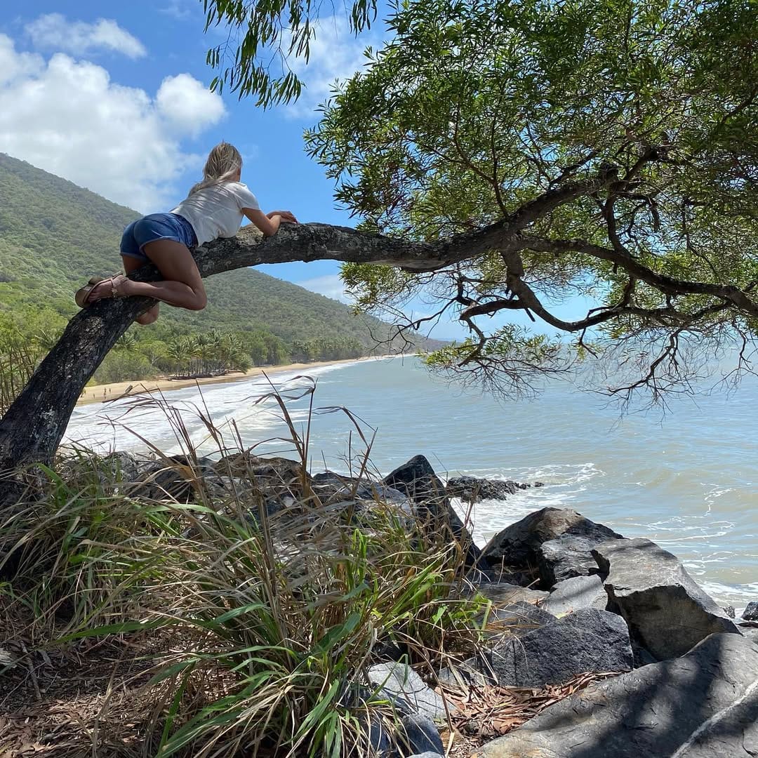 Post 6 by Heather and Annah on Instagram (image)