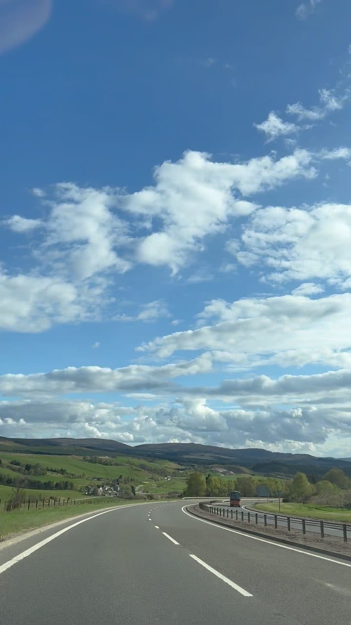 Post 3 by Anshuman Gilani |TRAVEL|FOOD| Glasgow on Instagram (video)