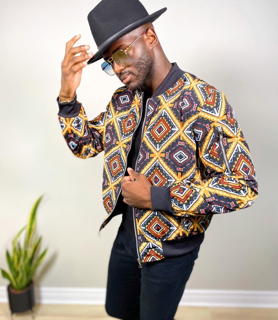 Post 7 by Shakara Apparel on Instagram (image)