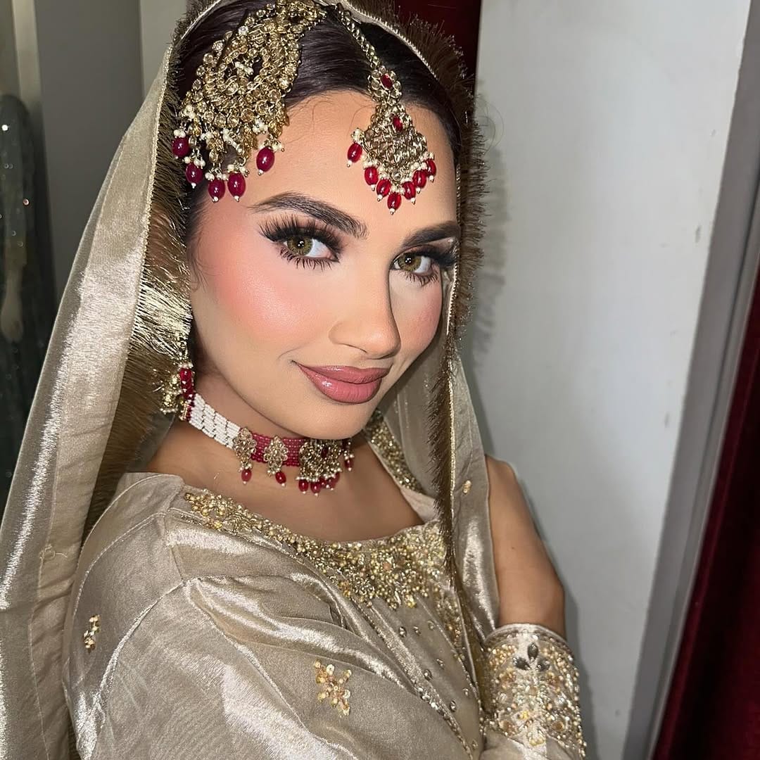 Post 4 by Qasira Aftab Bridal Artist on Instagram (image)