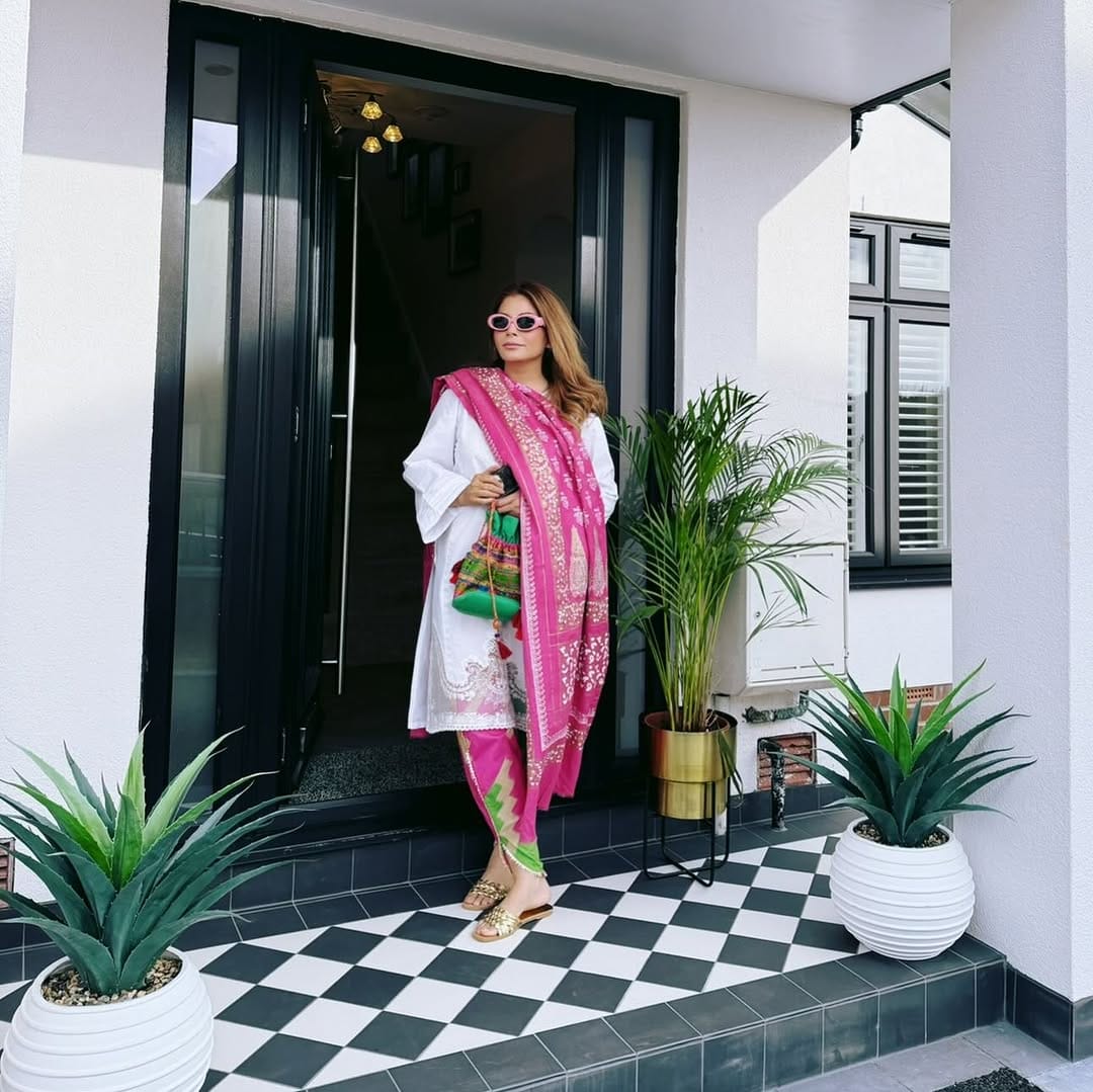 Post 9 by Qasira Aftab Bridal Artist on Instagram (carousel)
