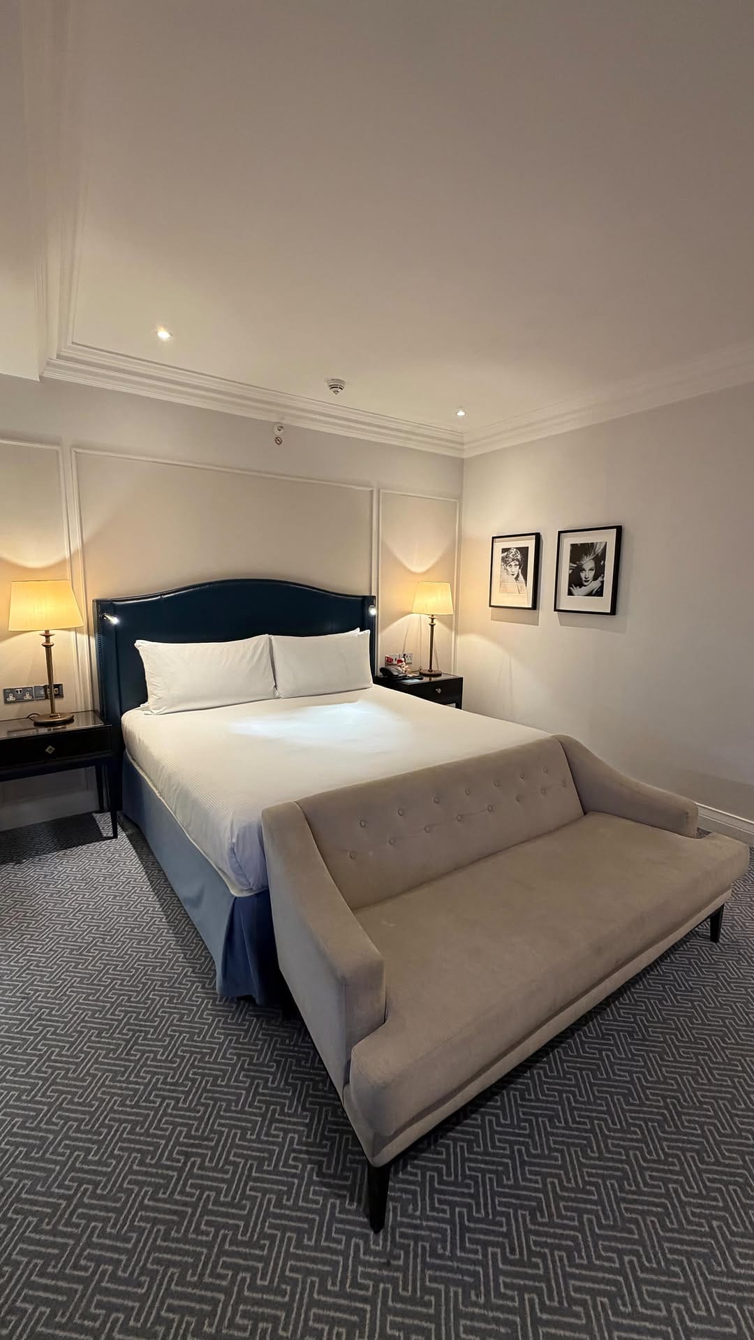 Post 6 by Arian Amiri - London Blogger on Instagram (video)