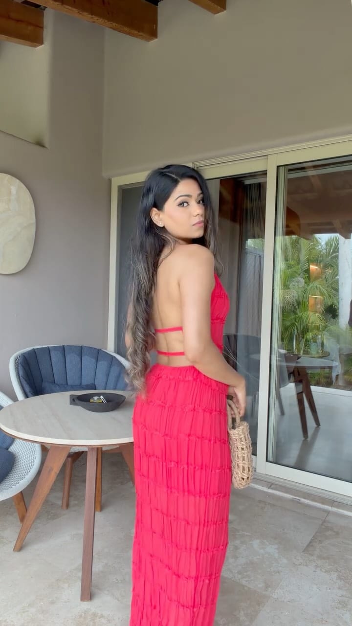 Post 6 by Malika ✨ on Instagram (video)