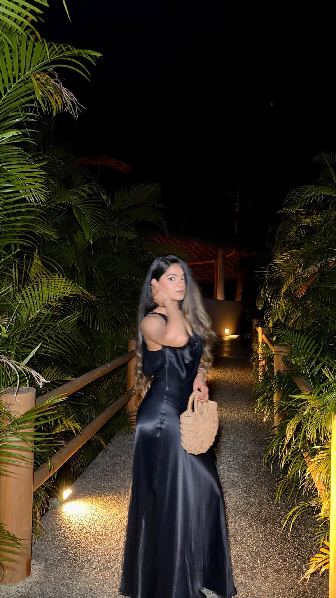 Post 2 by Malika ✨ on Instagram (video)