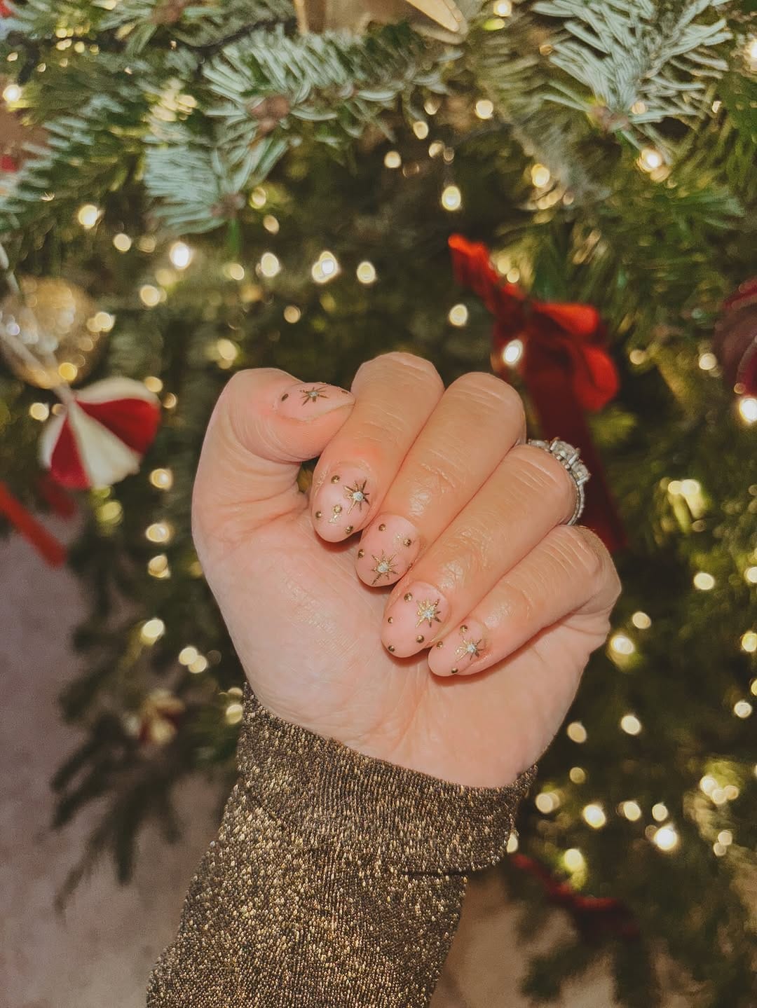 Post 10 by 𝗔𝗻𝗻𝗮𝗯𝗲𝗹 • 𝗙𝗮𝗺𝗶𝗹𝘆 𝗹𝗶𝗳𝗲 𝗶𝗻 𝘁𝗵𝗲 𝗖𝗼𝘁𝘀𝘄𝗼𝗹𝗱𝘀 on Instagram (image)