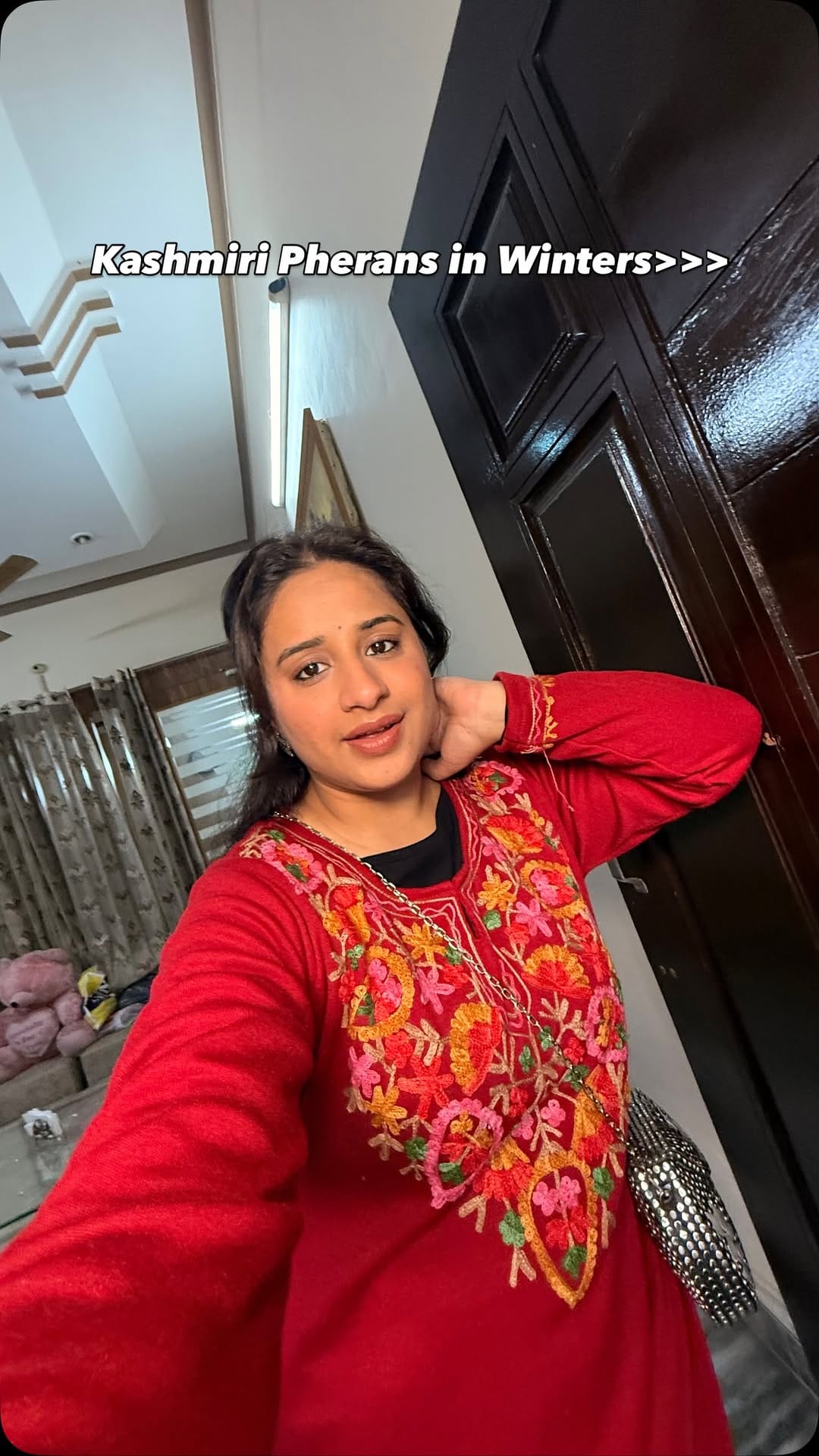 Post 4 by RUSHALI NARANG on Instagram (video)