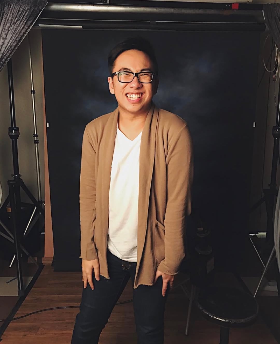 Post 2 by DEREK NGUYEN🌙 on Instagram (carousel)