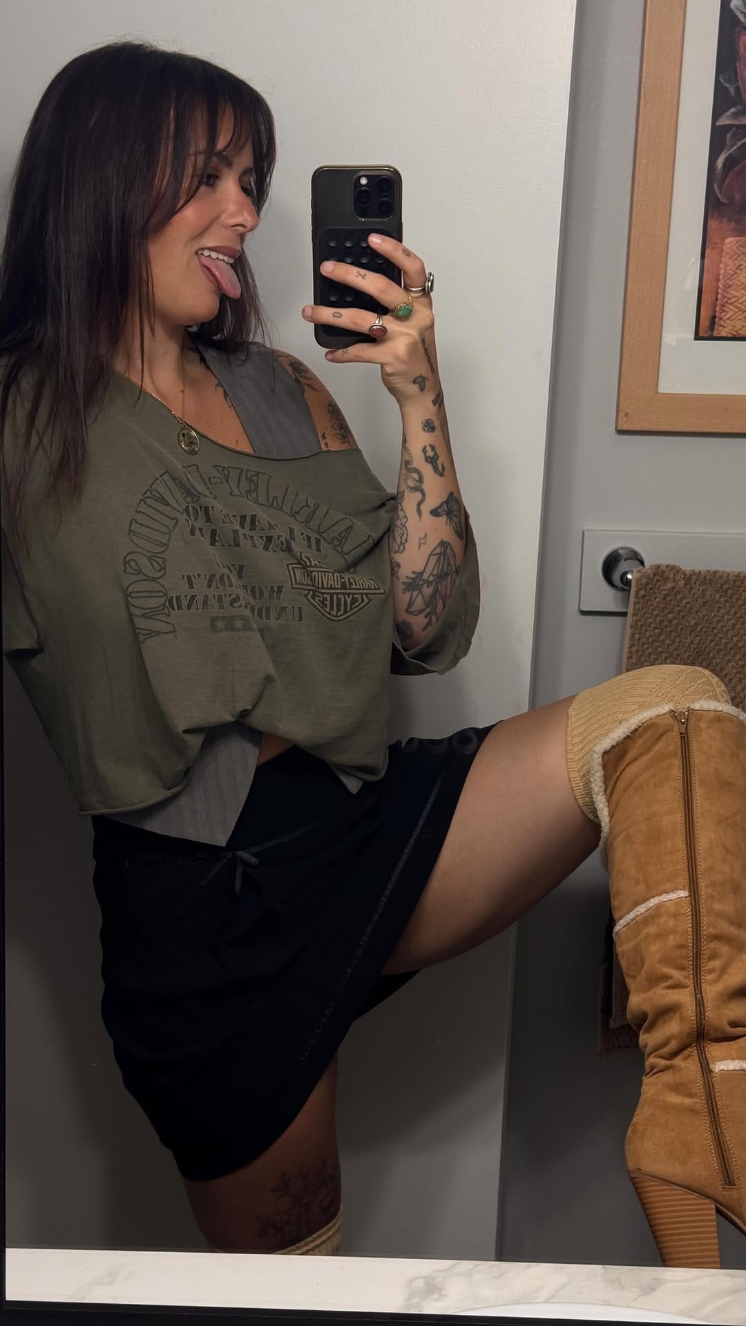 Post 9 by Nikki 🤎 on Instagram (video)