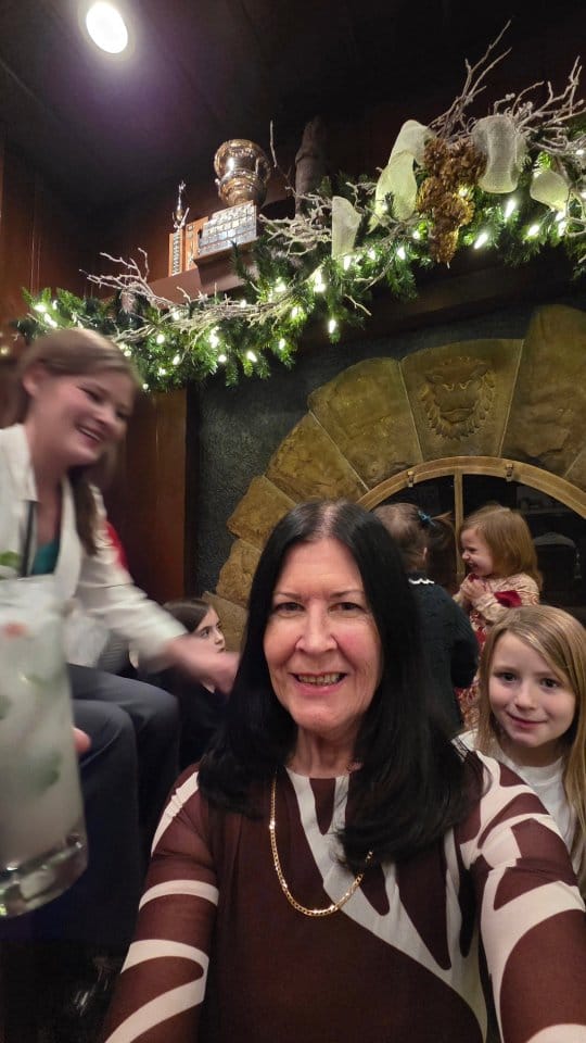 Post 5 by Lori Bosworth Toronto blogger on Instagram (video)