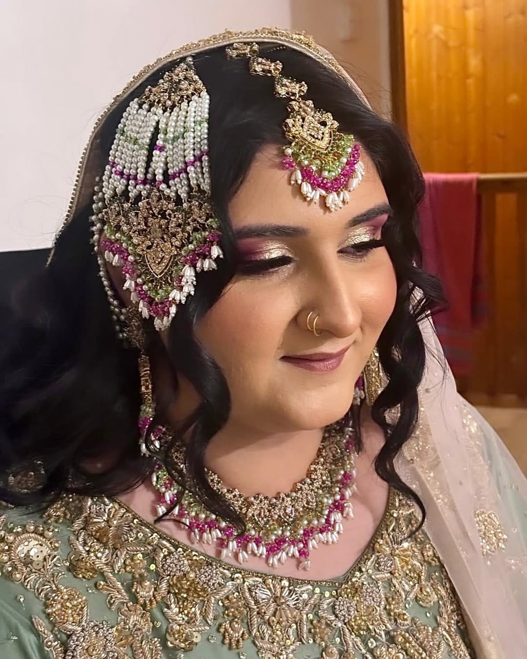 Post 2 by @sumanmakeup on Instagram (image)