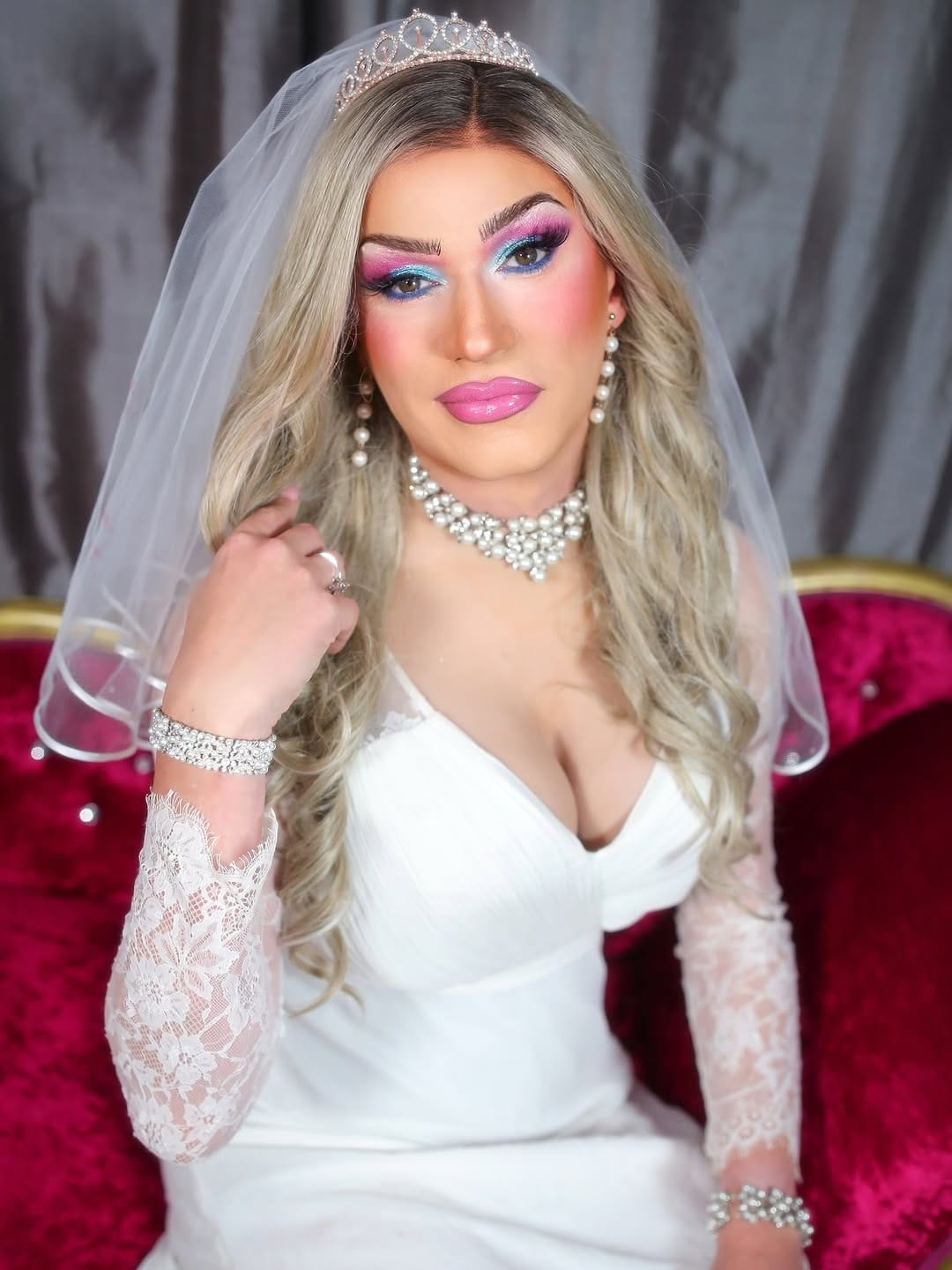 Post 10 by M2F Makeover Studio  🇬🇧 on Instagram (carousel)