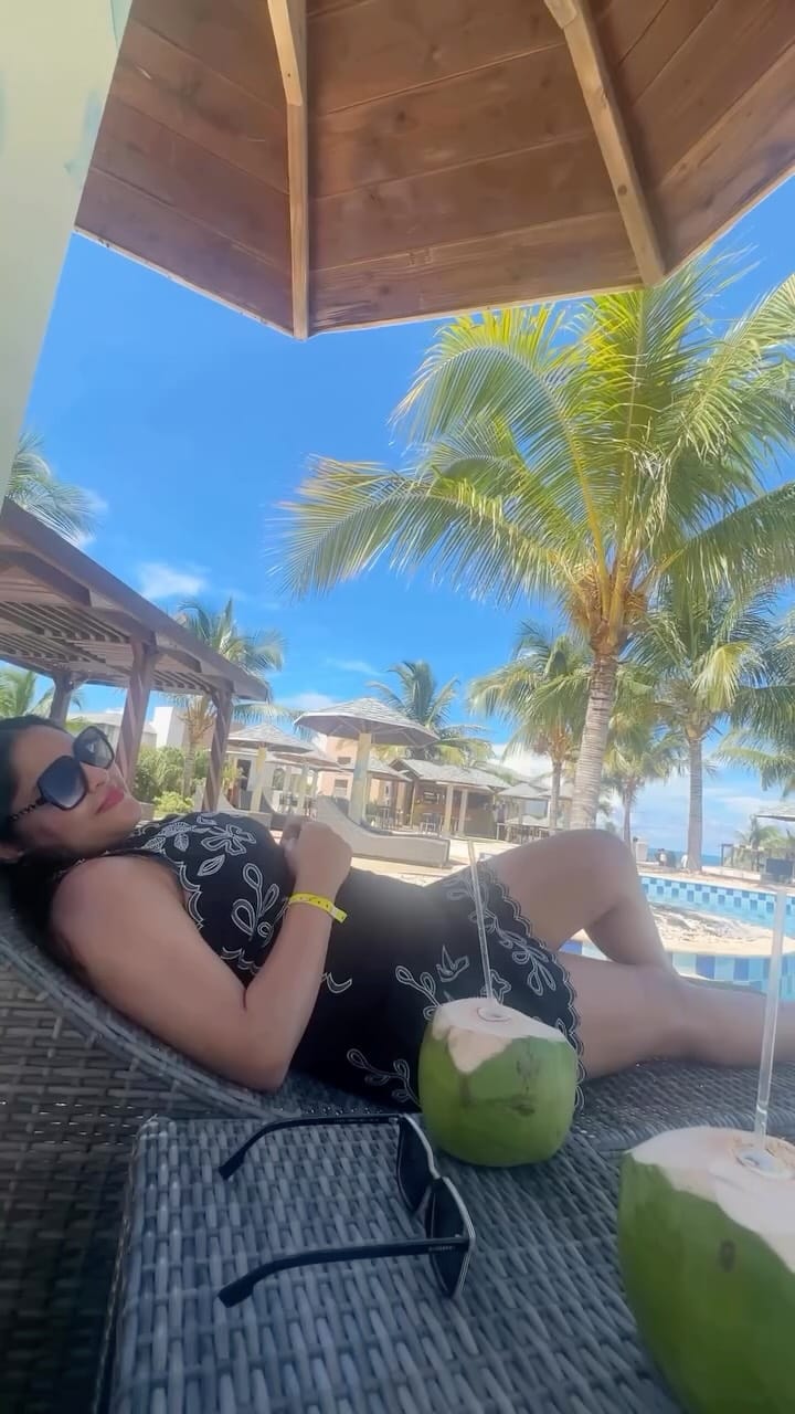 Post 8 by Shikha | Indian blogger in Canada on Instagram (video)