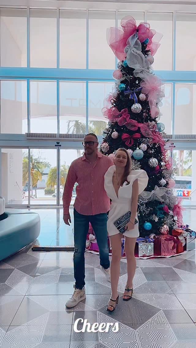 Post 4 by Ulyana Zu on Instagram (video)