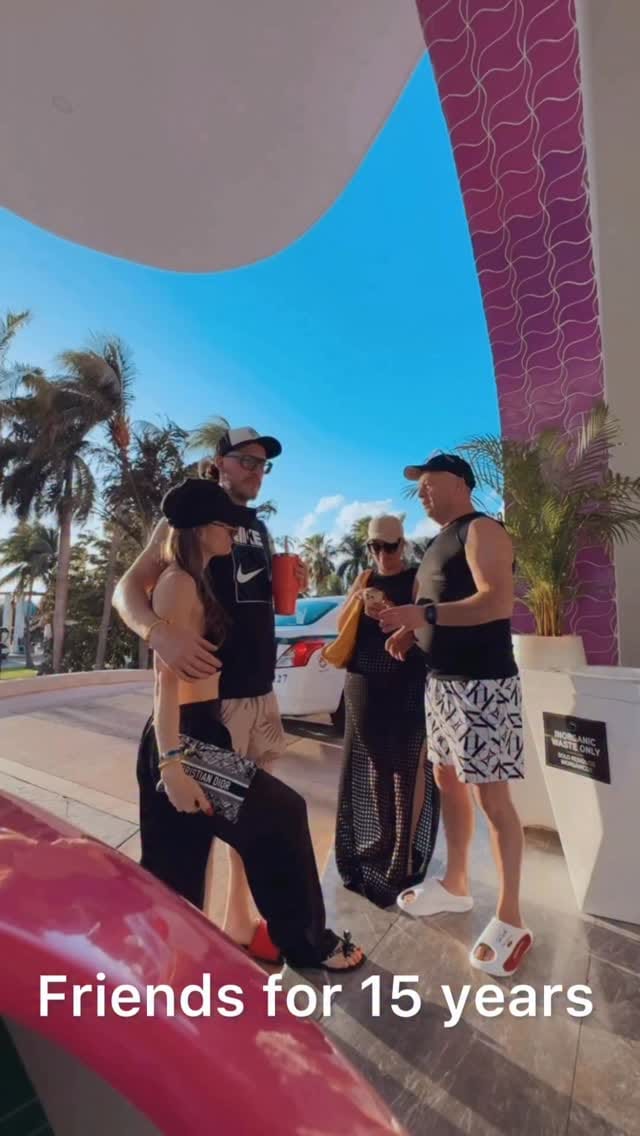 Post 3 by Ulyana Zu on Instagram (video)