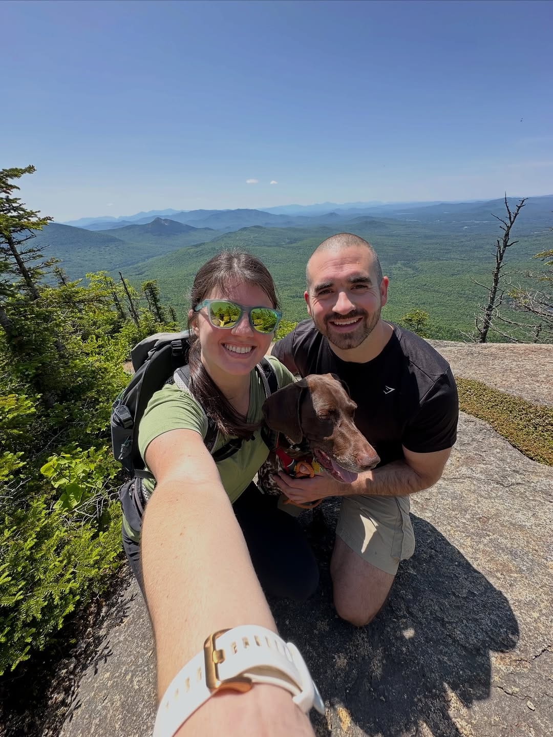 Post 7 by Nichole Iby ↟  New England Hiking + Travel on Instagram (carousel)