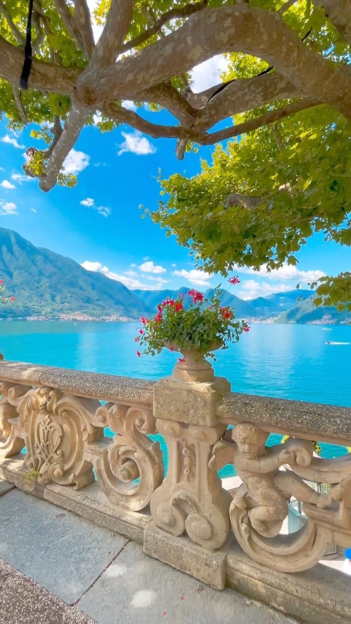 Post 9 by Anna ♥ UK Travel Content Creator on Instagram (video)