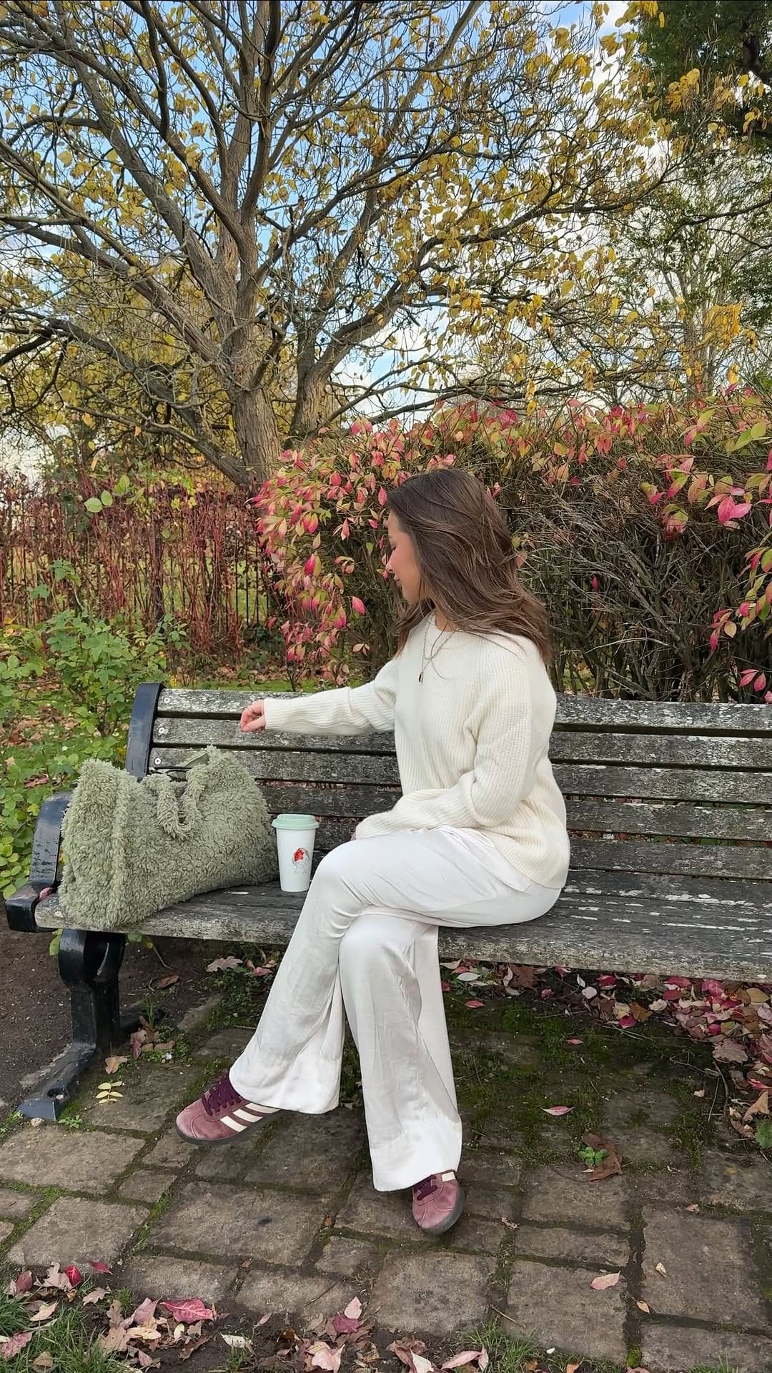 Post 9 by Juliette Proctor-Warden 🕊 on Instagram (video)