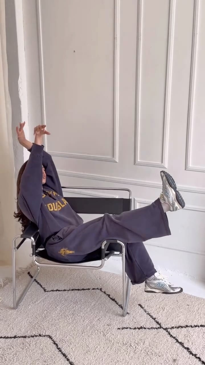 Post 5 by Navi Brar on Instagram (video)