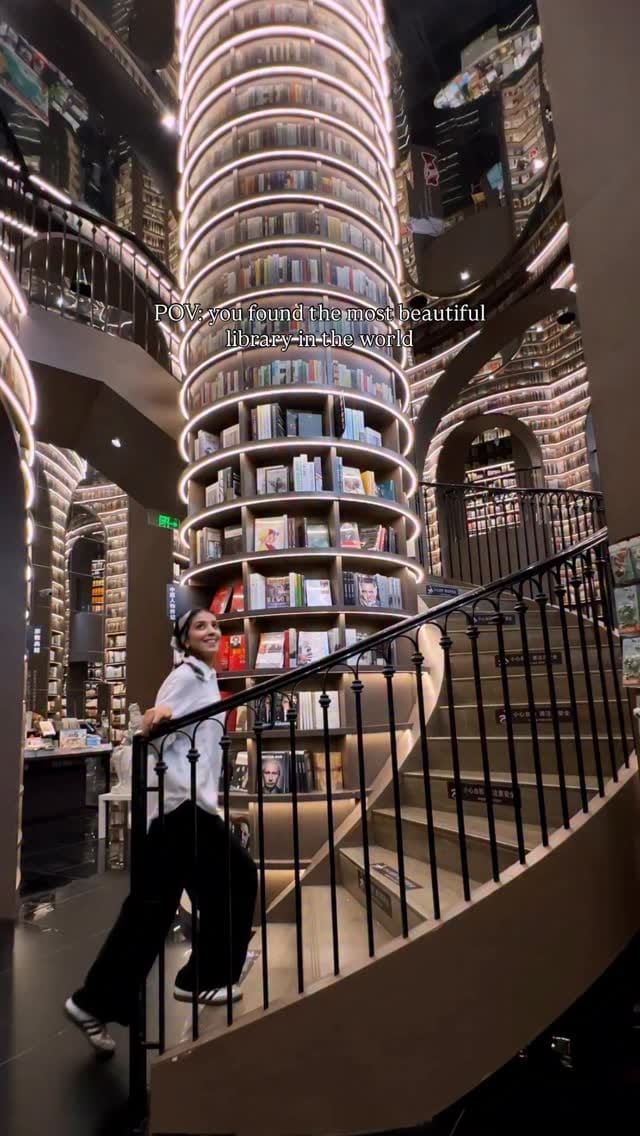Post 1 by Salma Masrour | UK Travel Creator on Instagram (video)