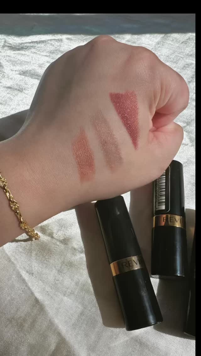 Post 3 by ASH / MAKEUP JUNKIE on Instagram (video)