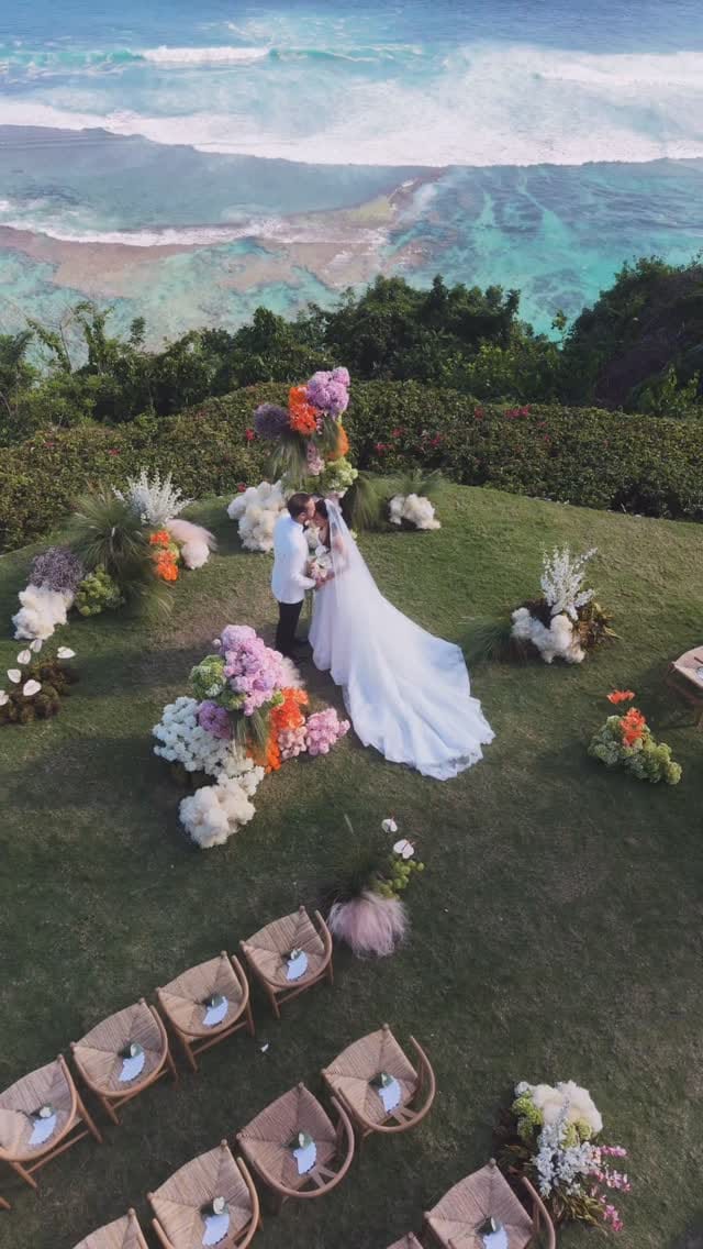 Post 1 by James Cole on Instagram (video)