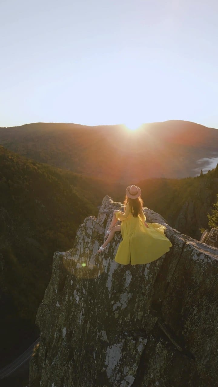 Post 8 by Passports & Peonies ✨ on Instagram (video)