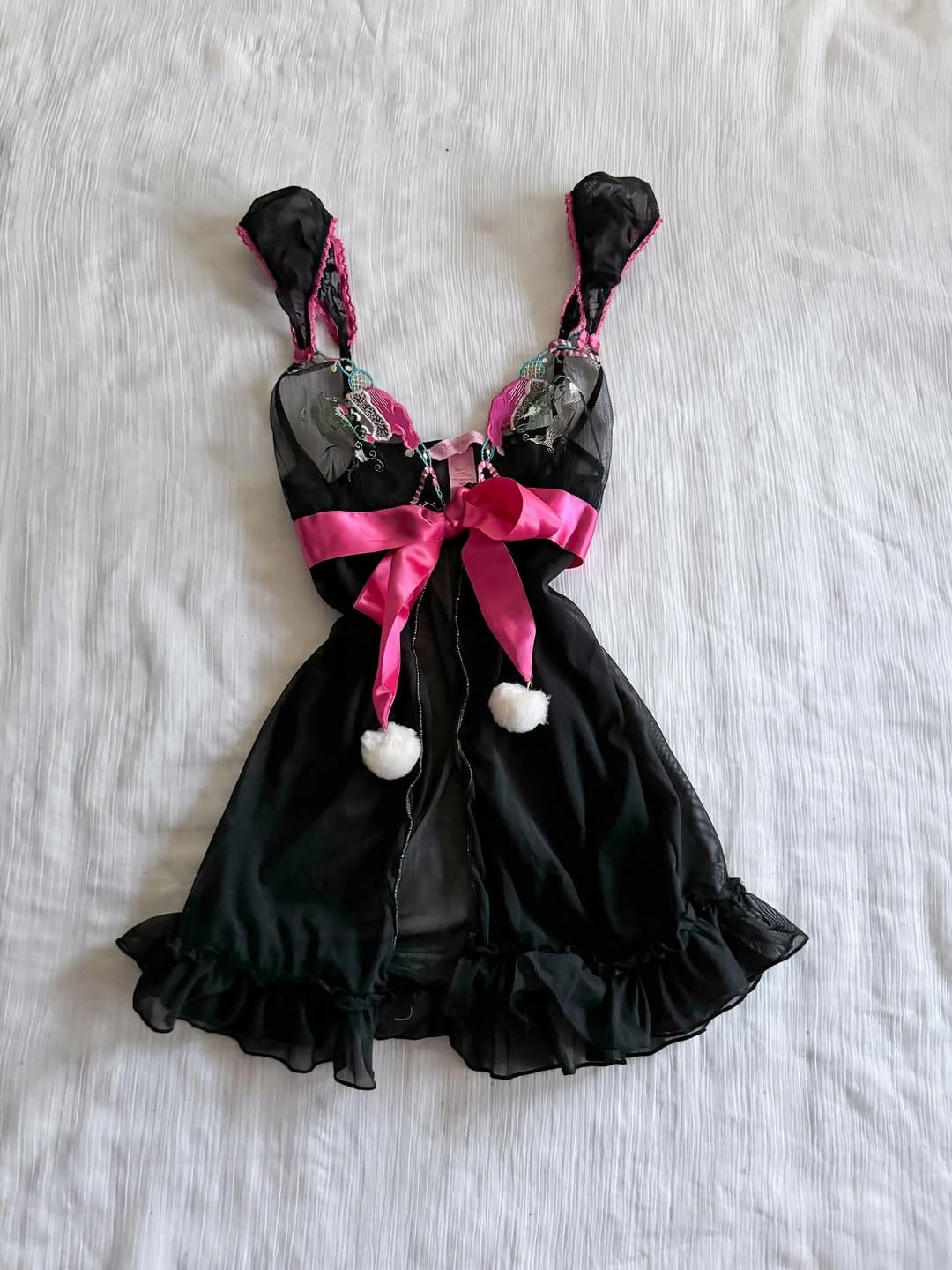 Post 2 by Luvbug Vintage 💌 on Instagram (carousel)