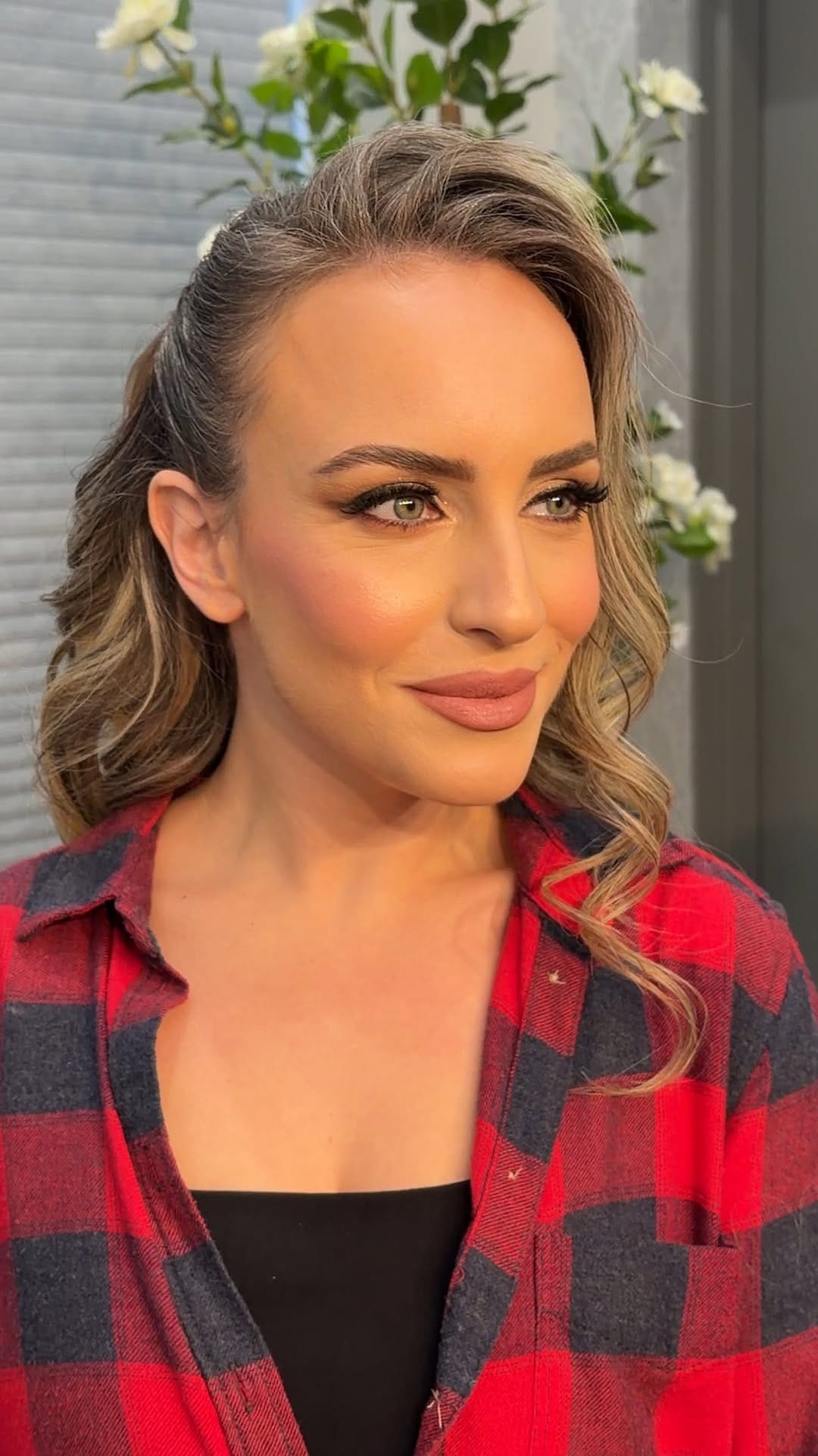 Post 6 by Toronto Makeup Artist on Instagram (video)