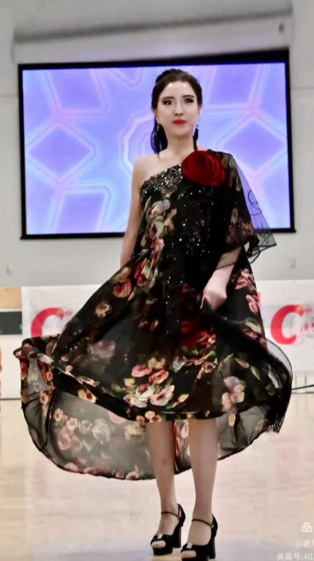 Post 5 by Cross Chen on Instagram (video)